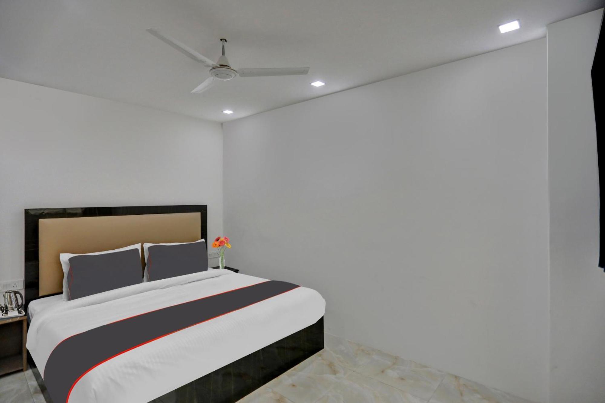Super Townhouse The Arrow Near Lotus Temple 4*