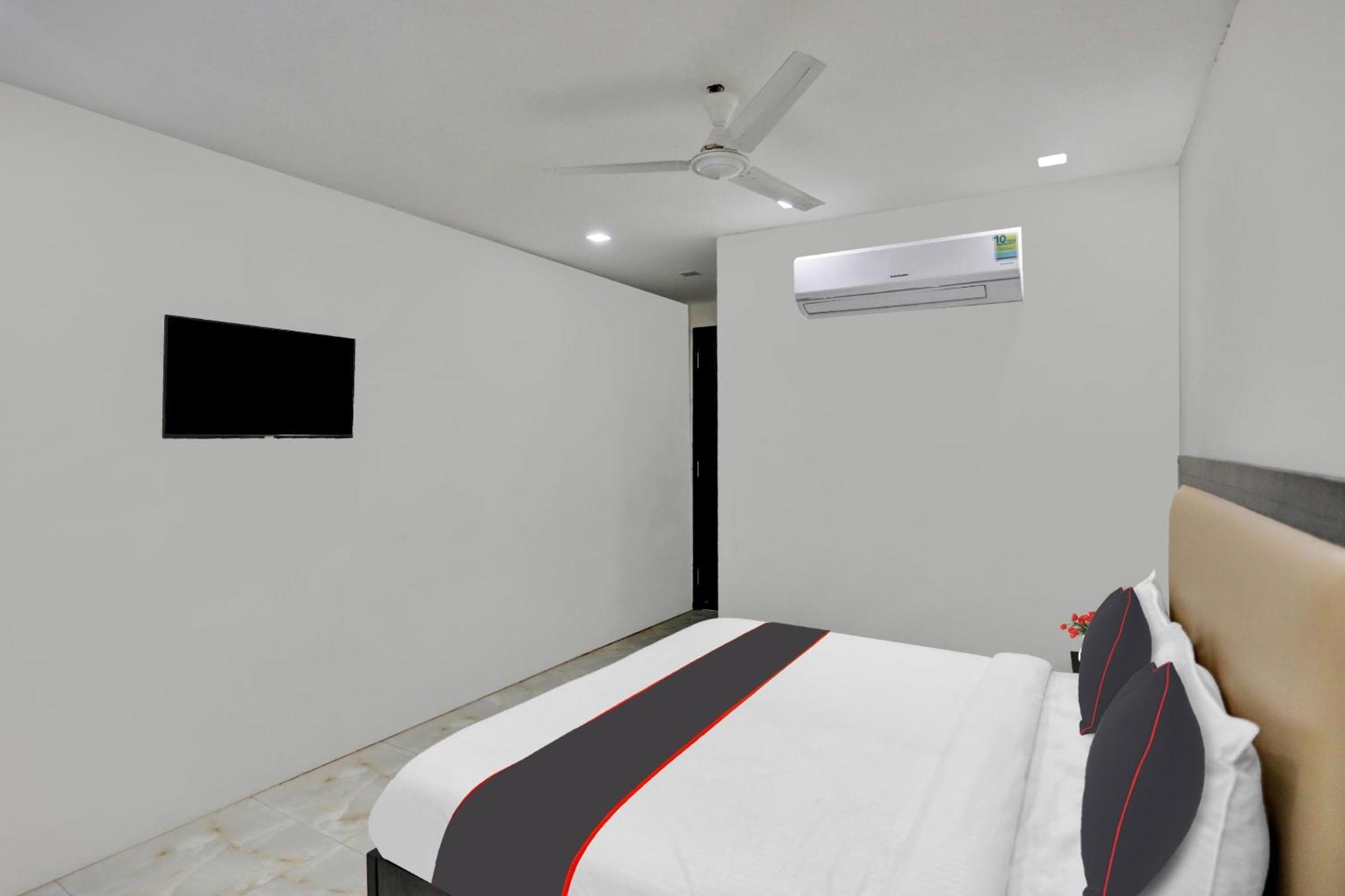 Super Townhouse The Arrow Near Lotus Temple 4* New Delhi