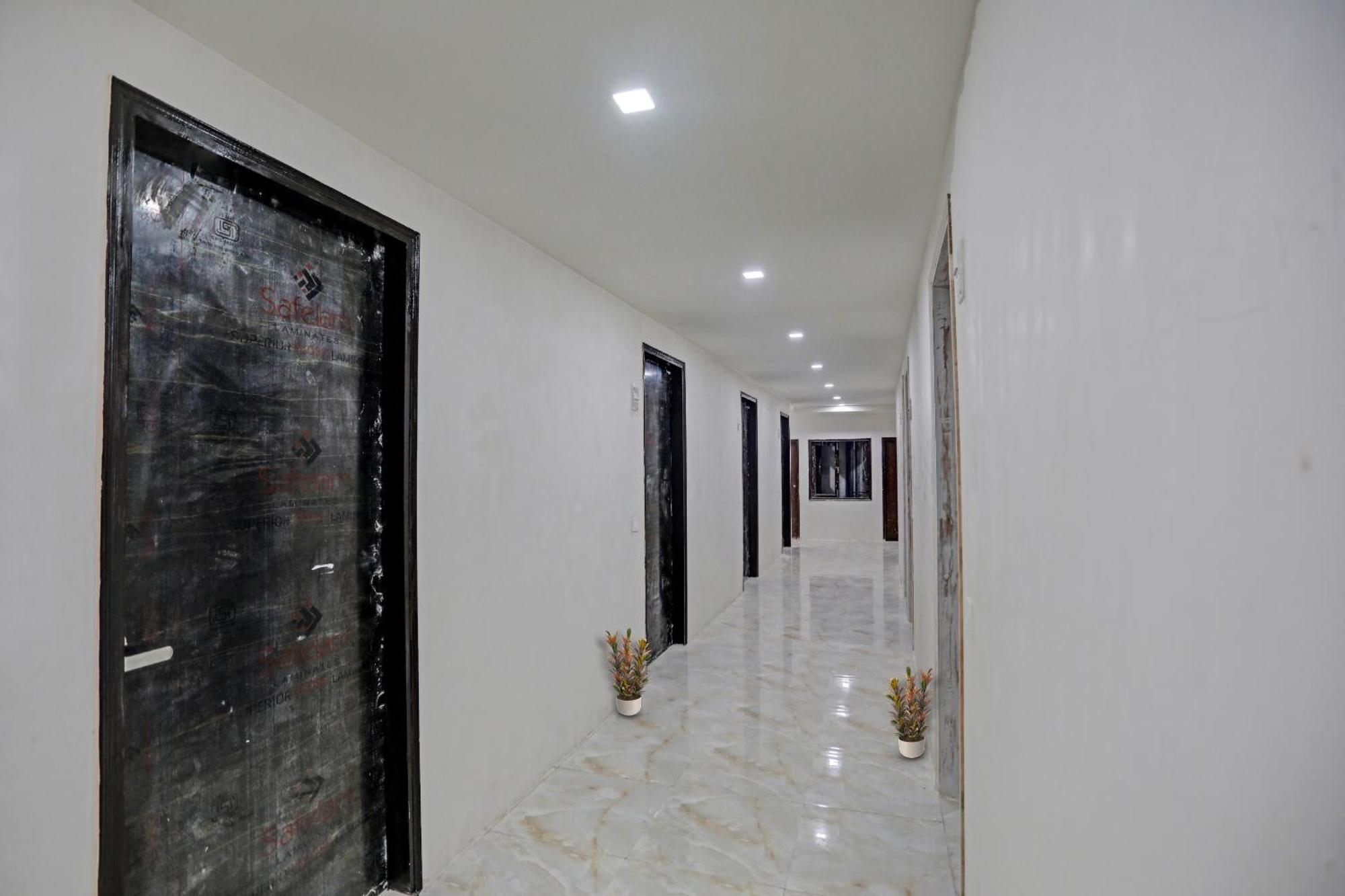 Super Townhouse The Arrow Near Lotus Temple Hotel New Delhi